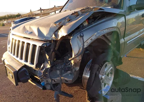 2007 Jeep Liberty Sport from USA, damaged, VIN 1J4GK48K17W586070